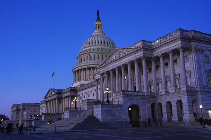 The Latest: Trump will lay out his midterm agenda at the State of the Union