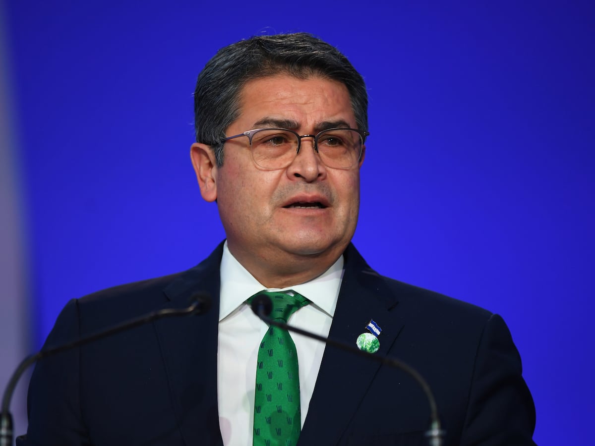Image linked from the original feed: Former President Juan Orlando Hernández returns to Honduras after arrest warrant suspended