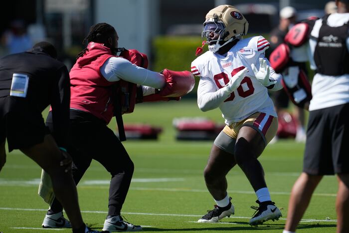 Falcons sign former Bengals defensive end Cameron Sample to add depth ...