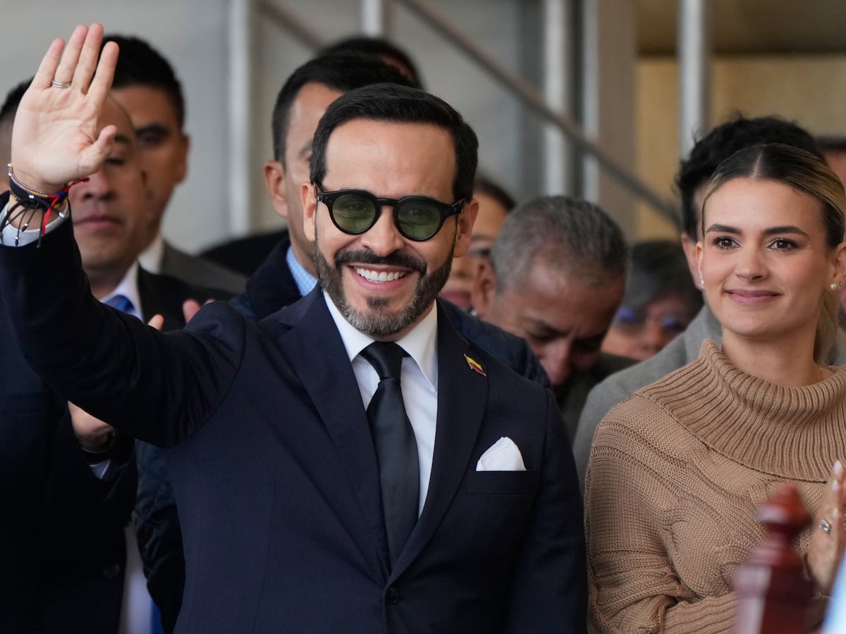 Image linked from the original feed: De la Espriella propone giro en política exterior de Colombia, romperá relación con Cuba y Nicaragua