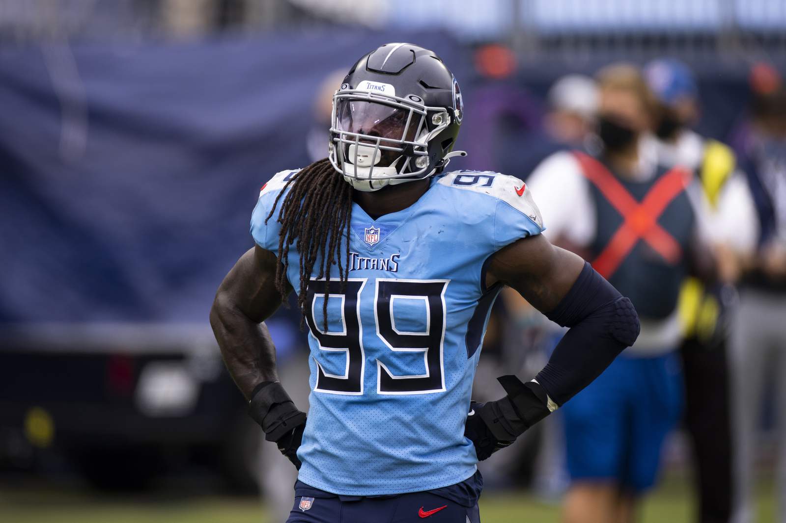 Clowney signs with Browns, wants to 'dominate' with Garrett