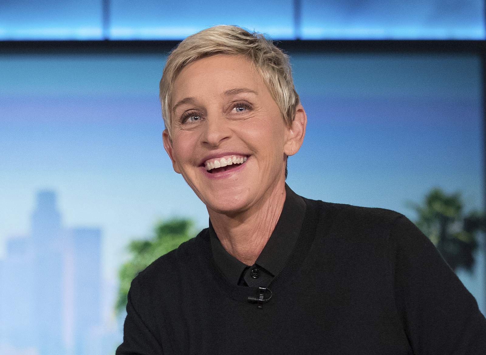 DeGeneres apologizes to shows staff amid workplace inquiry