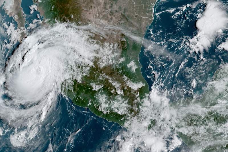 Hurricane Olaf heading toward Mexico's Los Cabos resorts