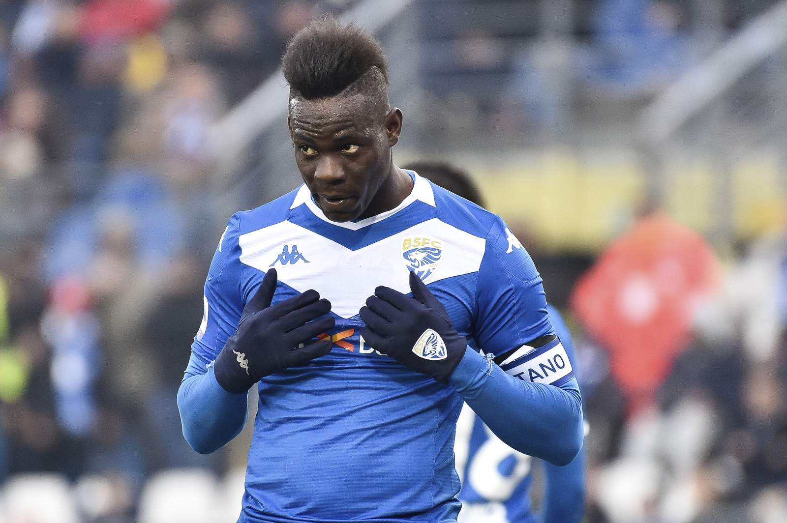 Balotelli reportedly fired by Brescia -- his hometown club