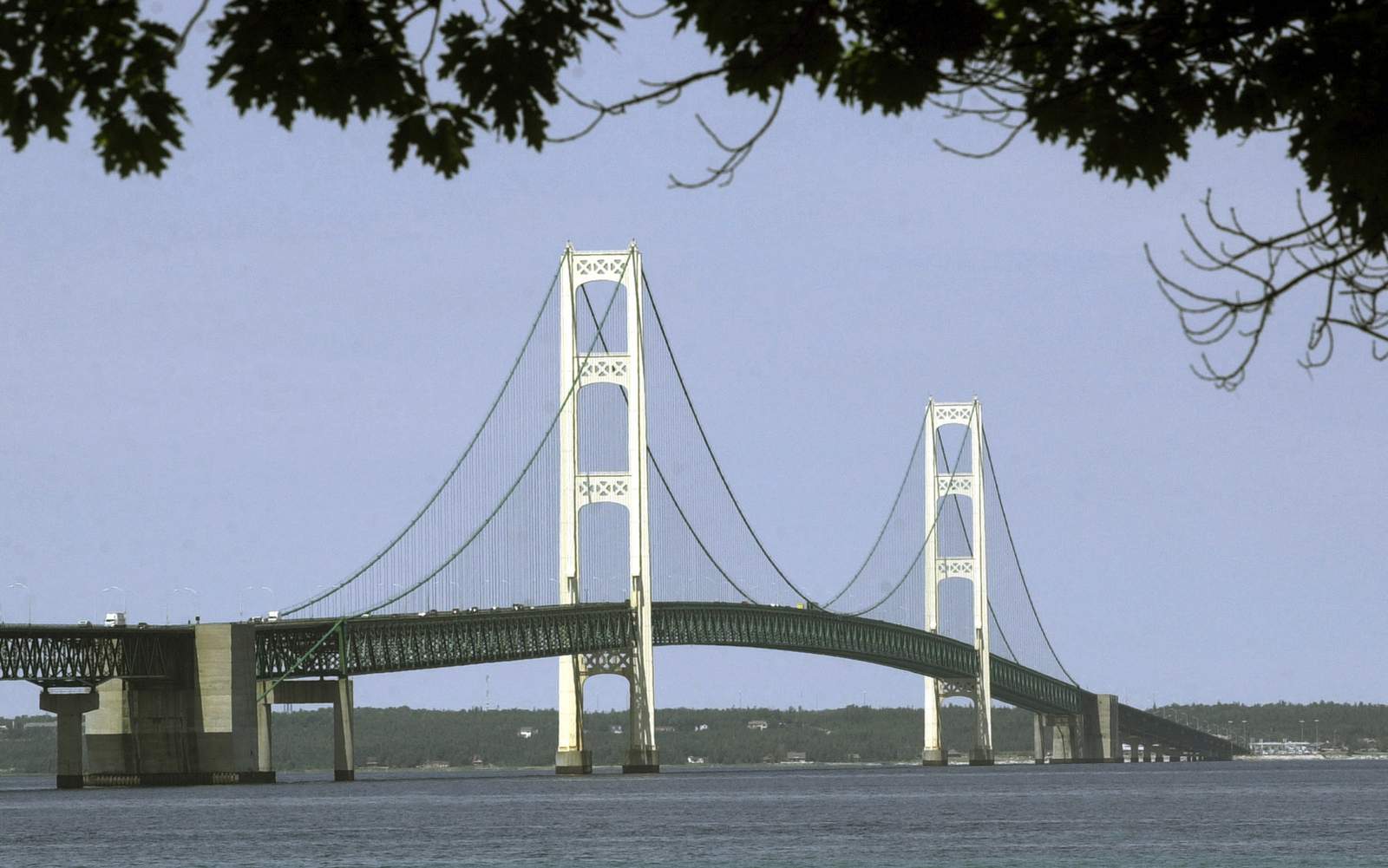 Michigan approves Great Lakes oil pipeline tunnel permits
