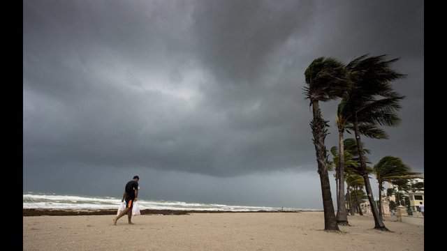 Hurricane Irma: Hollywood Beach
