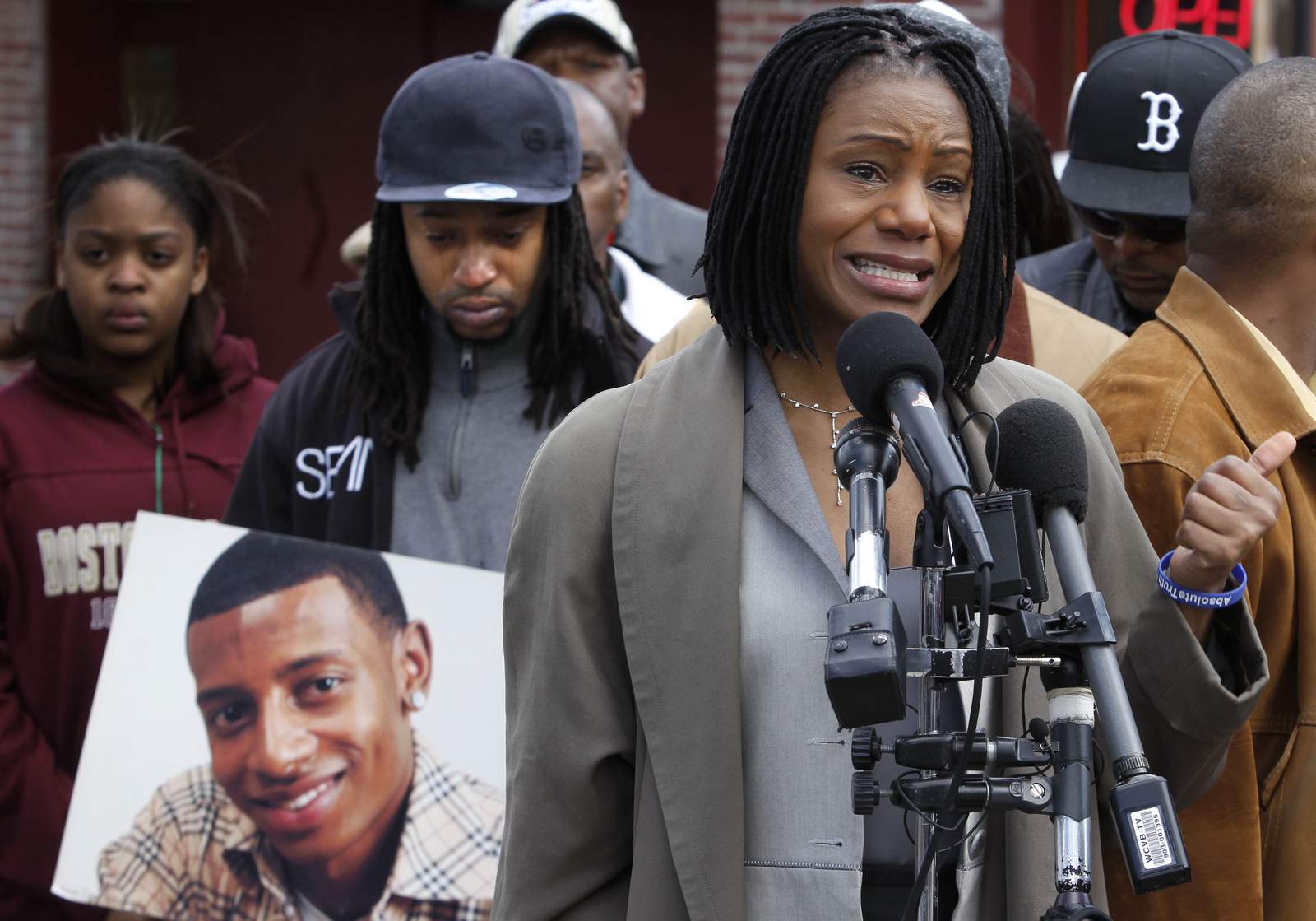 Jay-Z, other celebs ask feds to probe student's 2010 killing