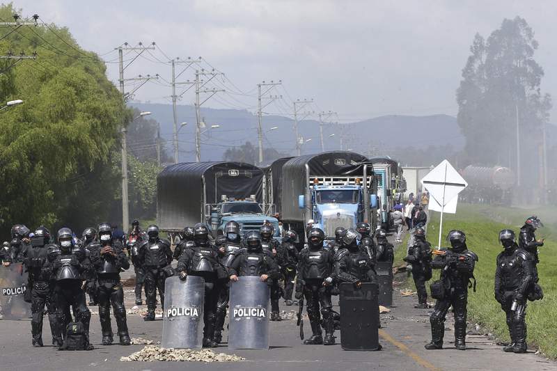 Protestas afectan suministro de oxígeno para UCI colombianas