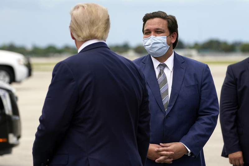 A medida que la pandemia disminuye, DeSantis de Florida se apodera del escenario nacional