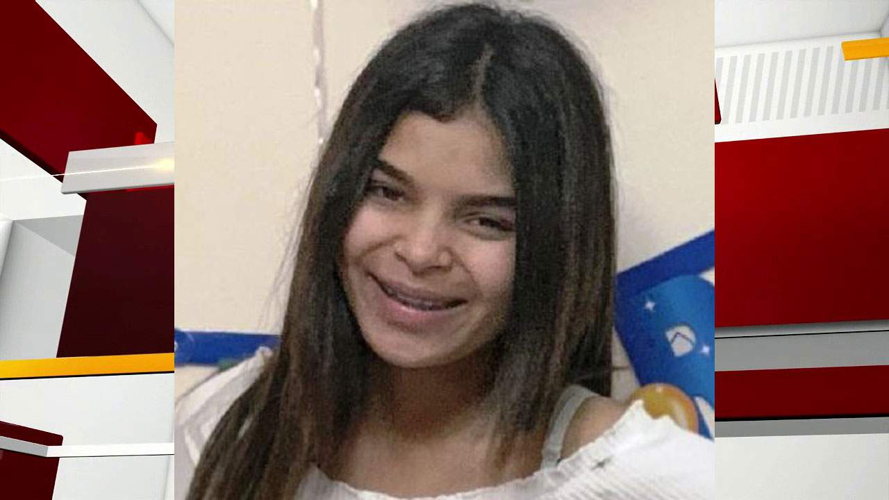 Family asks public for help after girl, 12, vanishes from Miami Lakes