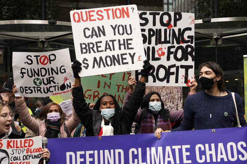 Protesters target London banks ahead of climate summit